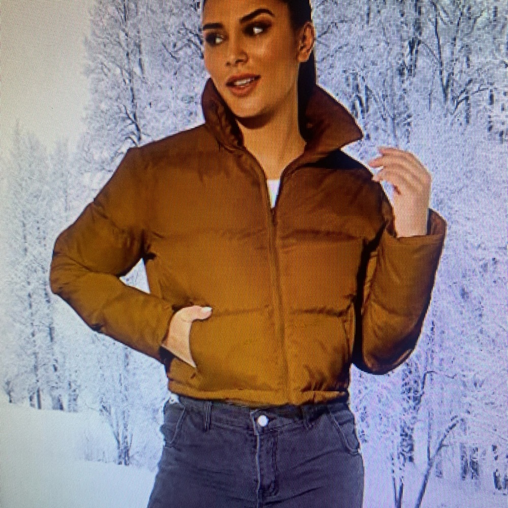 NWOT chocolate brown puffer jacket